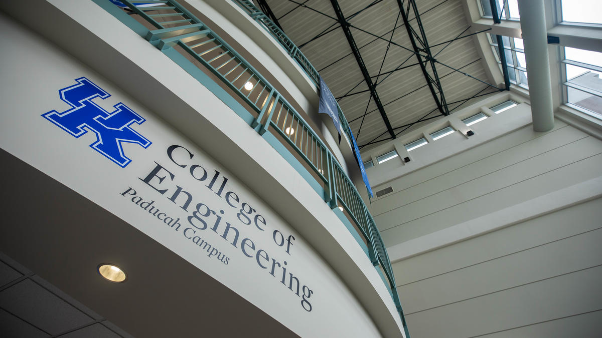 Photo of the interior of the UK Engineering Paducah Campus 